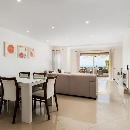 Apartmán Ocean View Luxe Poolside Retreat *