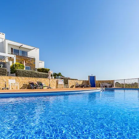 Apartmán Ocean View Luxe Poolside Retreat