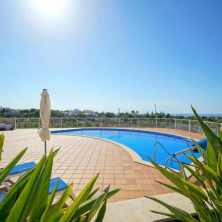 Apartman Ocean View Luxe Poolside Retreat